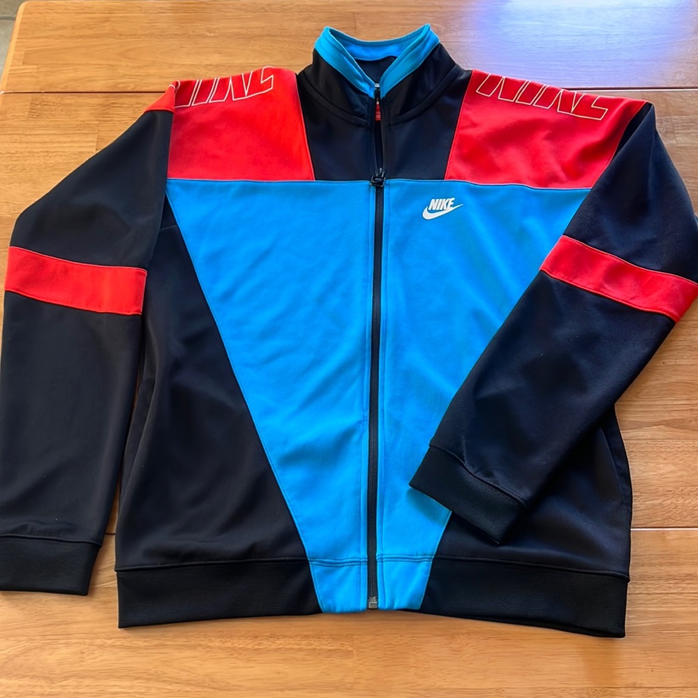 Nike M full-zip track jacket w/ vintage-style